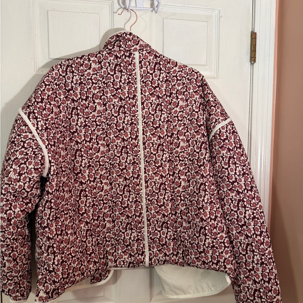 Floral Quilted Jacket with White Trim - Picture 3 of 4